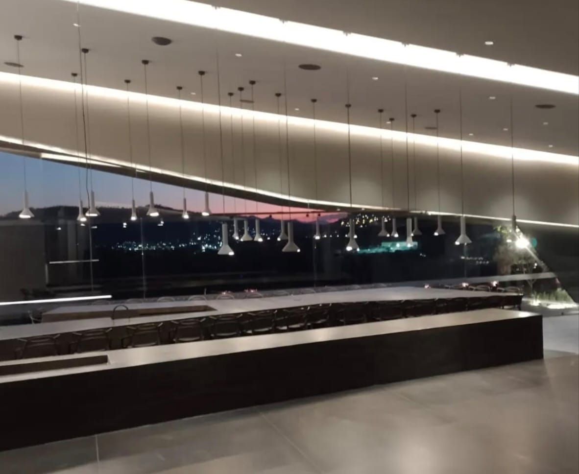 Área social remodelada con vista panorámica